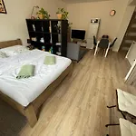アパート Beroun Apartments ベロウン