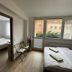 アパート Beroun Apartments *