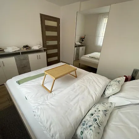 Beroun Apartments Διαμέρισμα